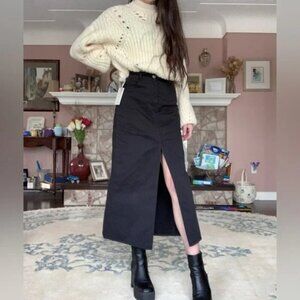 Aritzia Wilfred Charmer Chino Skirt High Waisted Straight Black Size 8